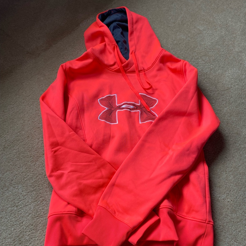 Under Armour Pink Sweatshirt, great condition